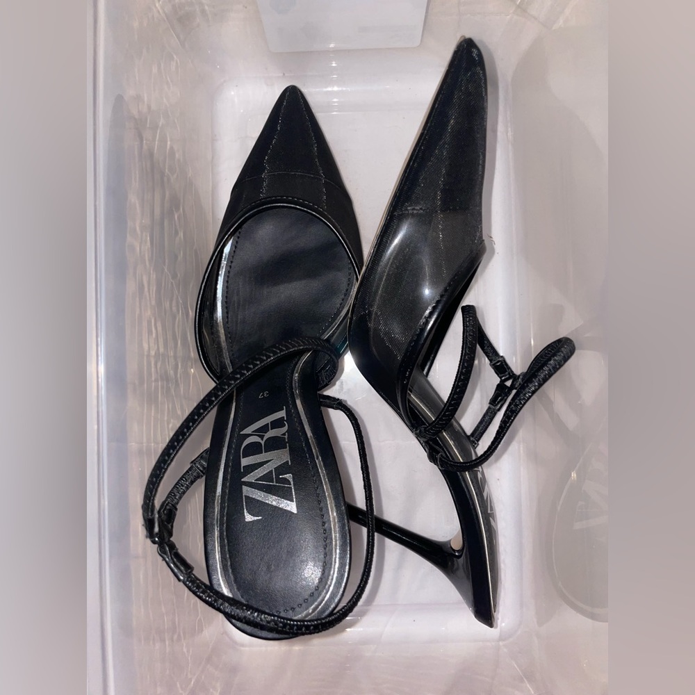 Stunning Early 2000s Zara Slingback Size 37